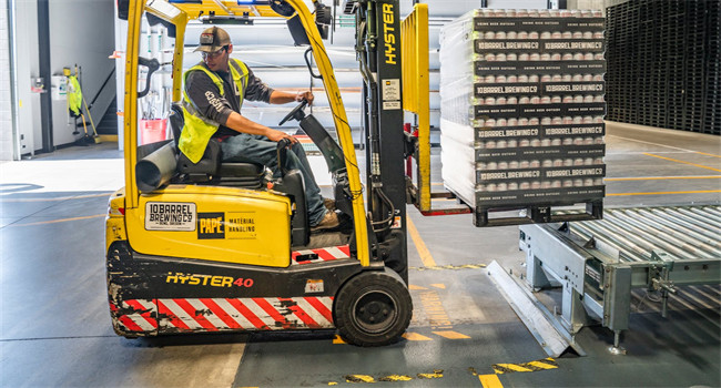 1685674435692090.jpg 在線油液監測系統