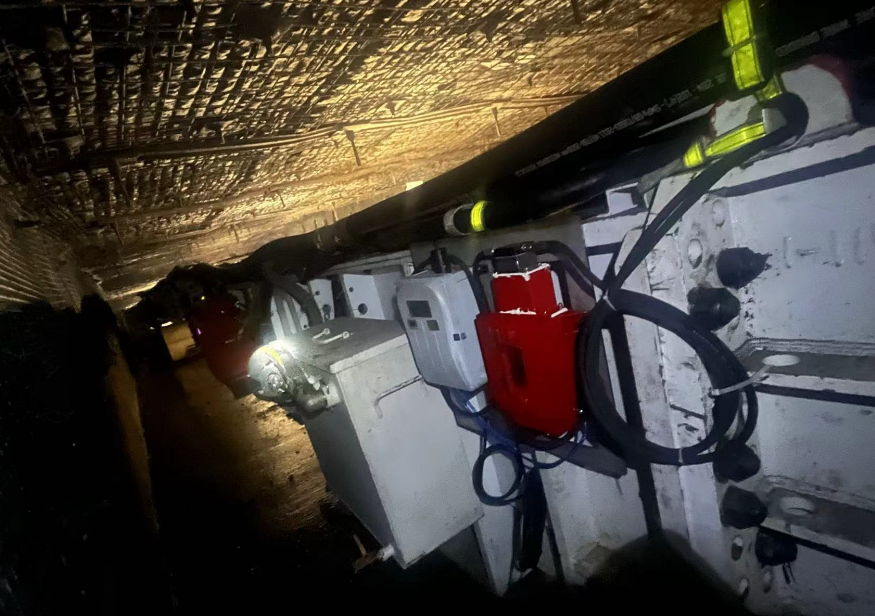 2026煤礦智能化新風(fēng)口：融合礦鴻與AI大模型的在線(xiàn)油液監(jiān)測(cè)系統(tǒng)方案